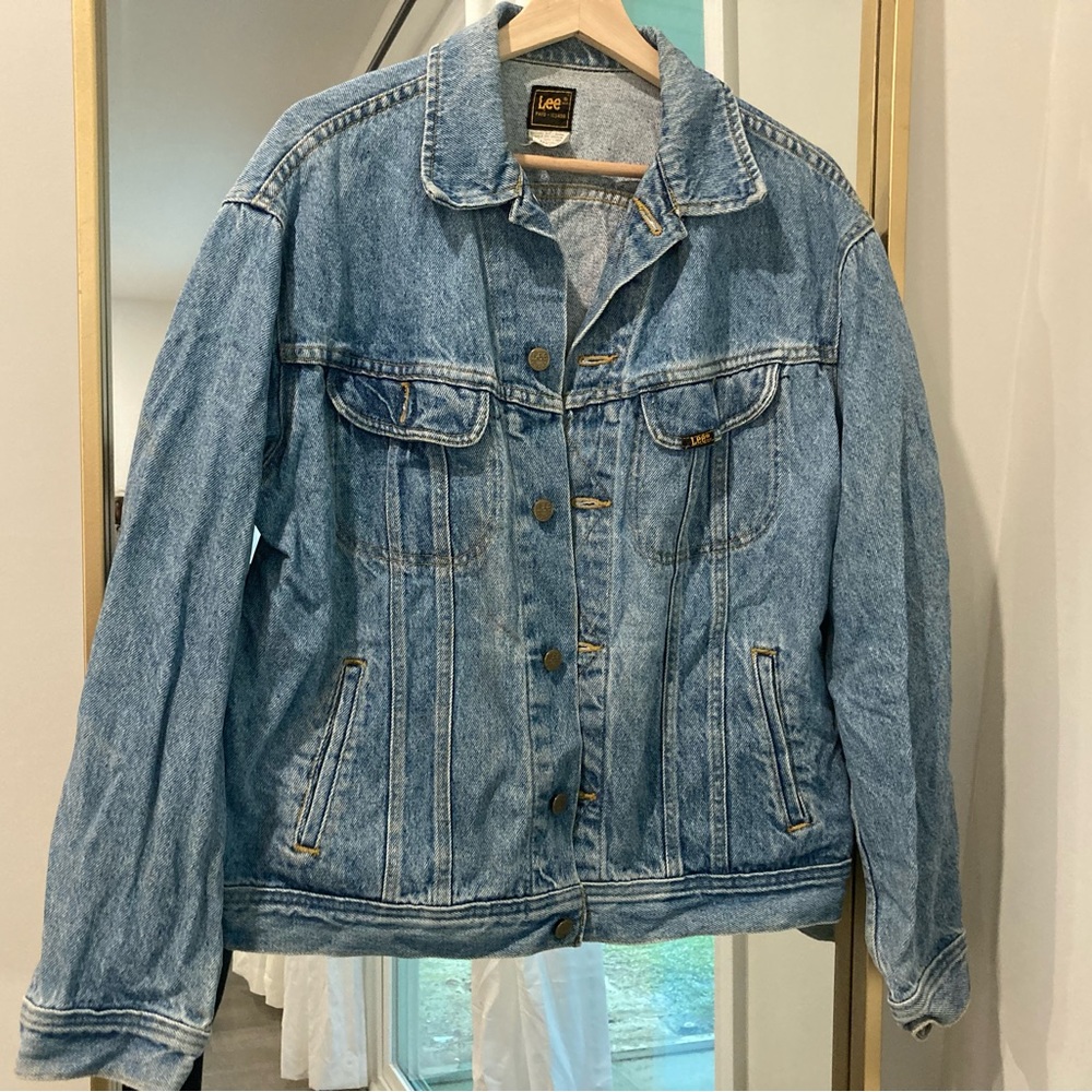 Vintage Lee Mens Denim Jacket in Size Medium